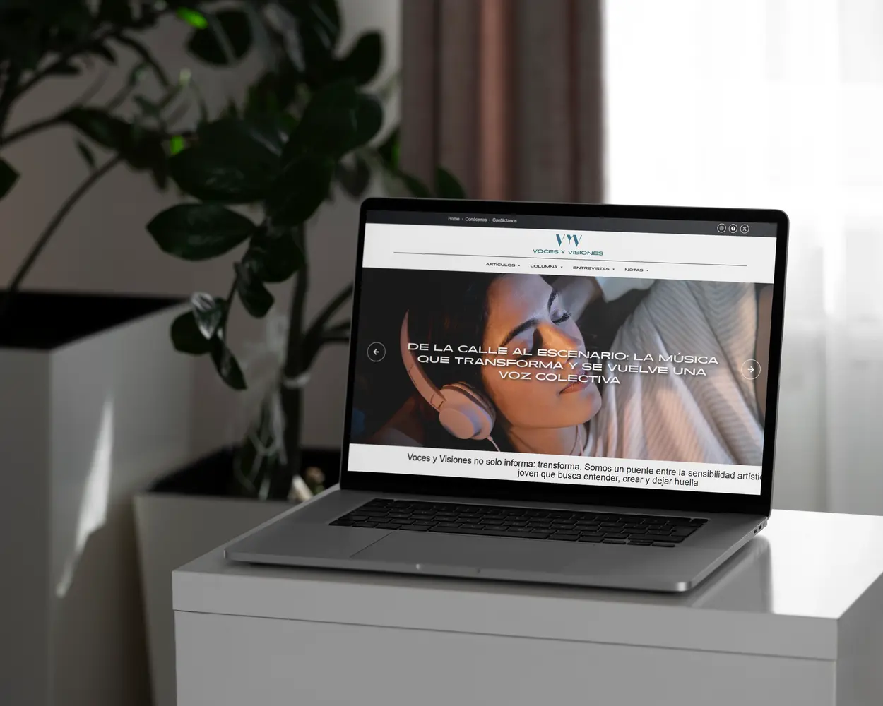 Diseño web de Voces & Visiones | Webiflow